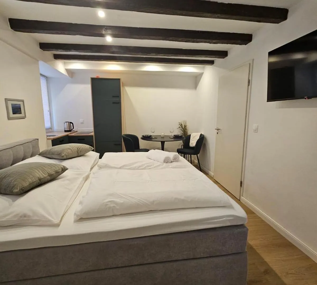 Apartmani Schega Pag Town
